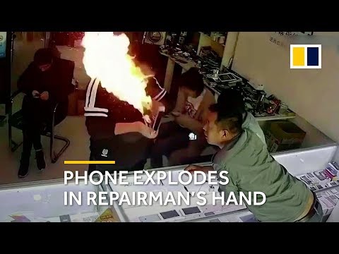 Phone explodes in repairman&#039;s hands in China